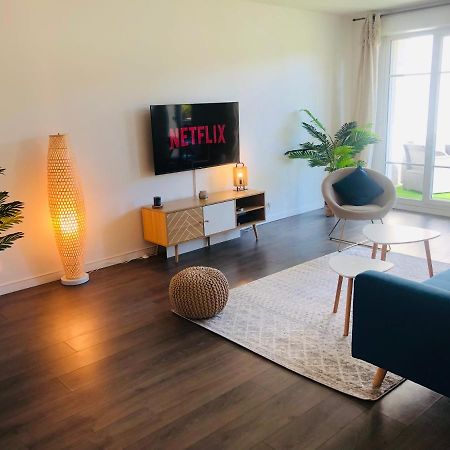 Апартаменти 7 Minutes Disney/Netflix/Terrace/Car Park Маньї-ле-Онгр Екстер'єр фото