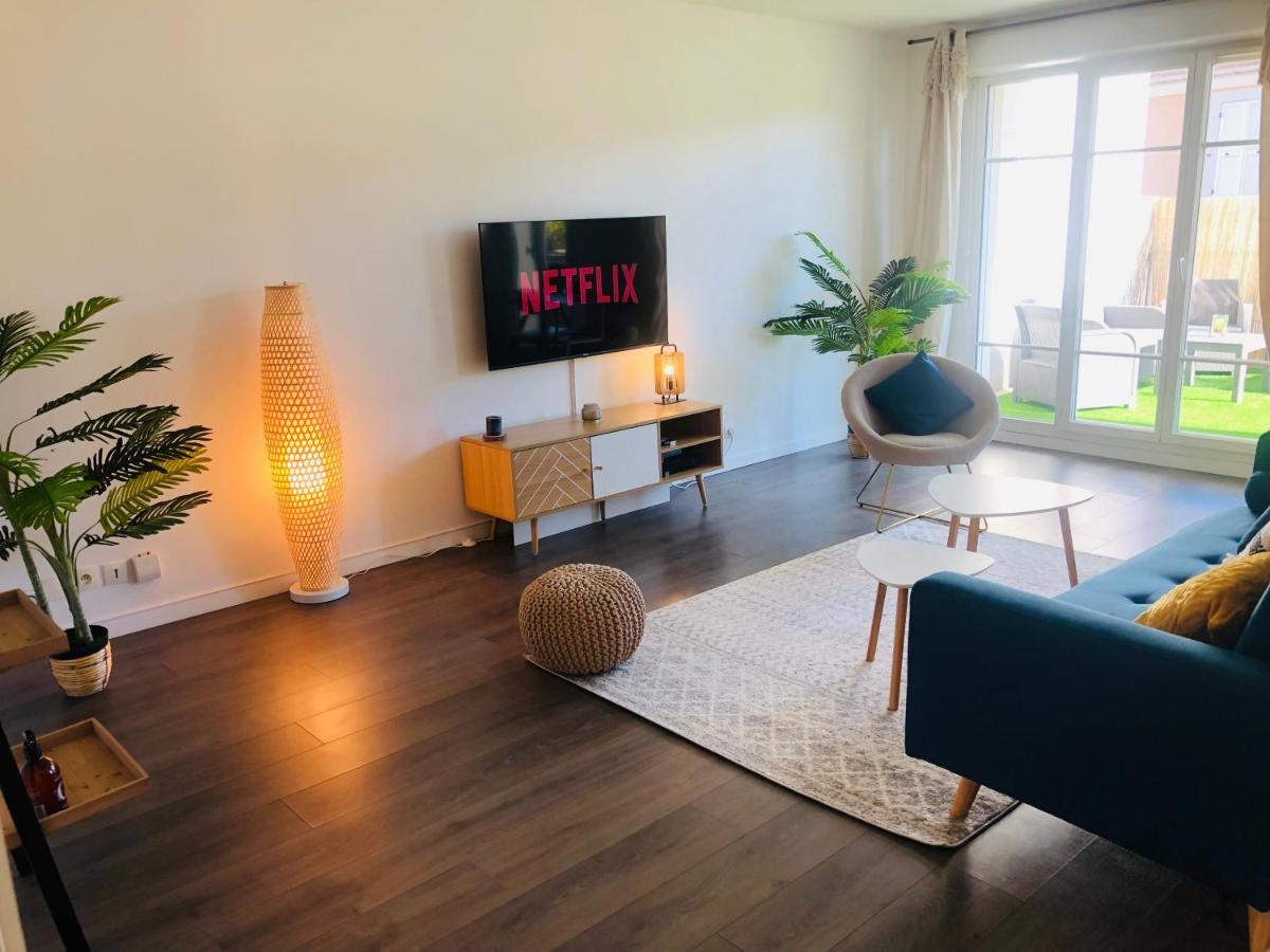 Апартаменти 7 Minutes Disney/Netflix/Terrace/Car Park Маньї-ле-Онгр Екстер'єр фото